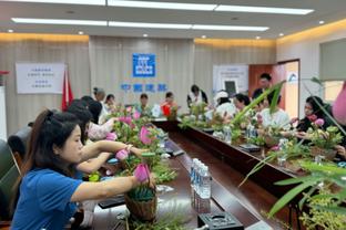 神了！赛前张路为枪手欧冠支招，特罗萨德非常关键！